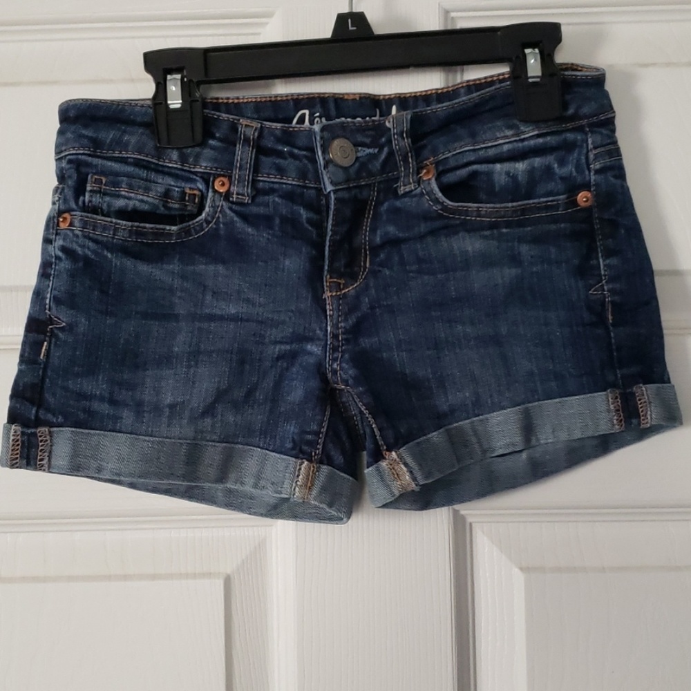 EUC Aeropostale blue Jean midi shorts size 000